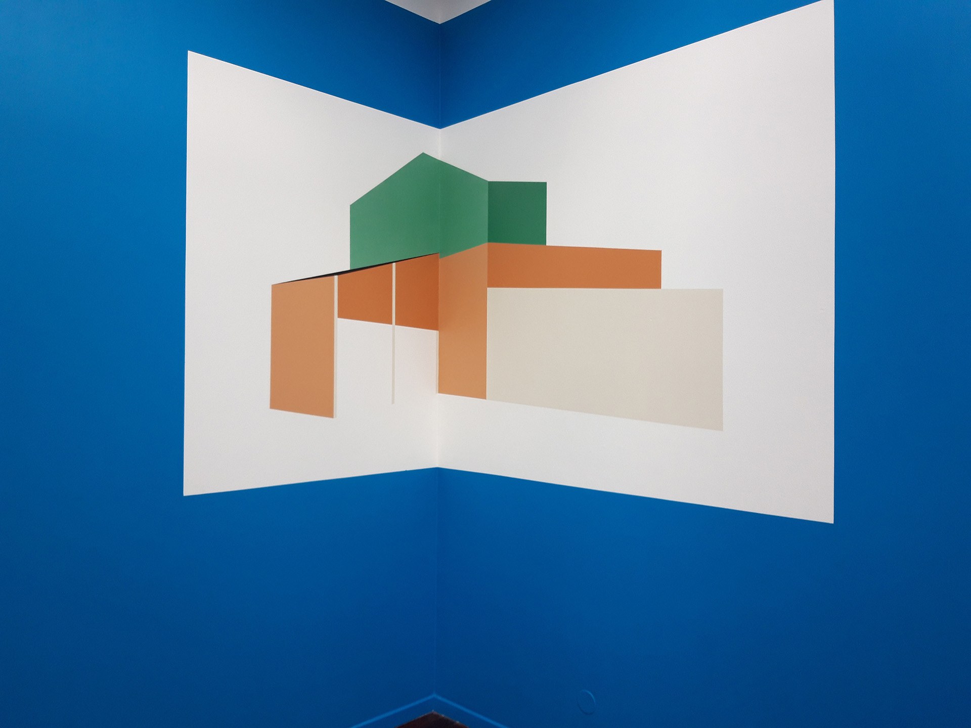 Elle représente notamment certains bâtiments l’ayant marquée, mais uniquement en utilisant des formes géométriques, comme dans cette œuvre, baptisée “Une histoire d'angles” Jeanne Tzaut, 2021, Exposition Apnée en récursivité.